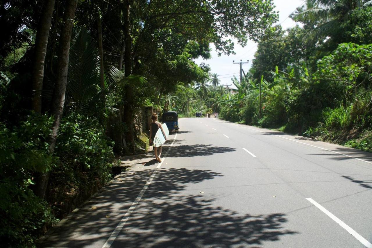 Into The Blue - Yoga Included & Walk To 3 Beaches Tangalle Bagian luar foto